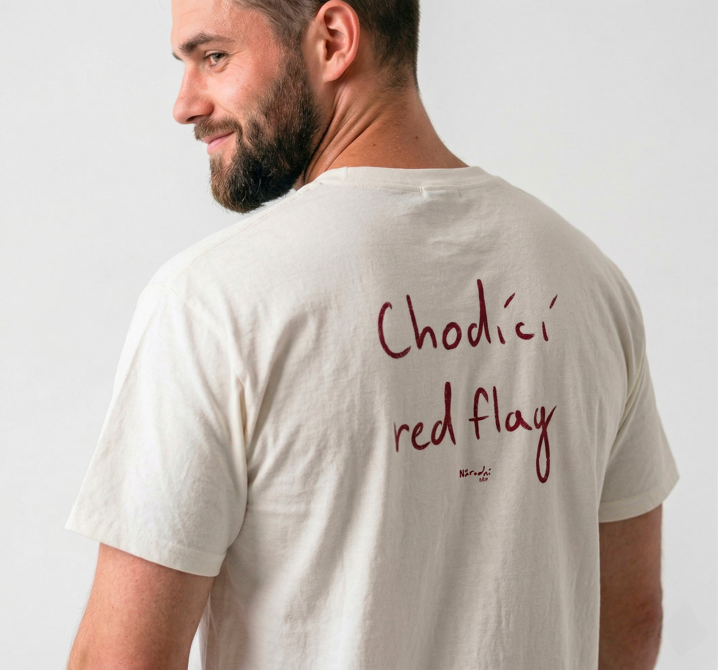 Chodící red flag tričko